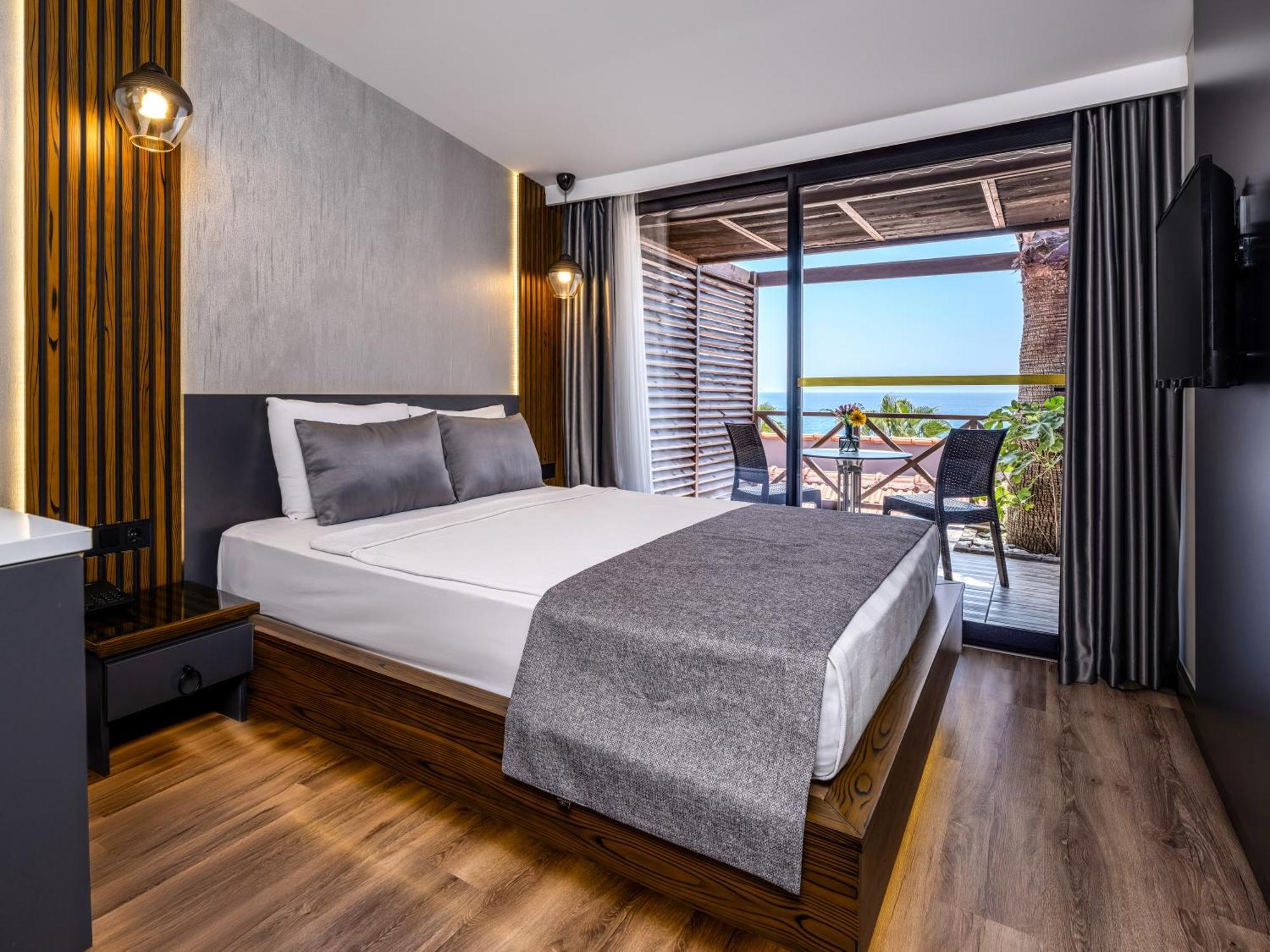 Adora Calma Beach Hotel Adults Only Kızılot エクステリア 写真