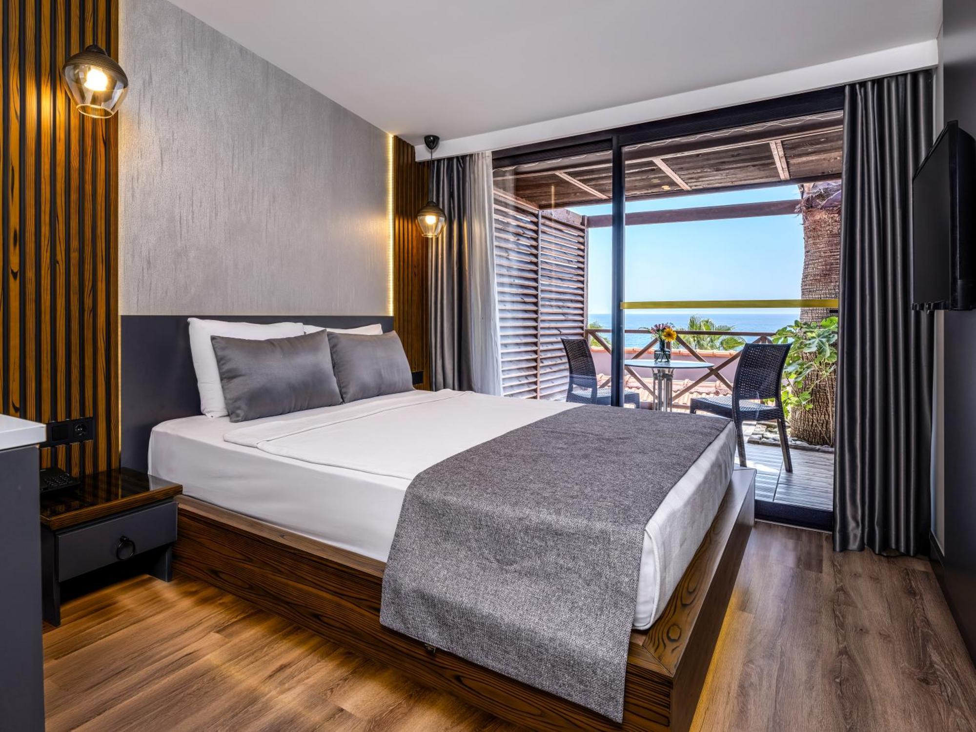 Adora Calma Beach Hotel Adults Only Kızılot エクステリア 写真