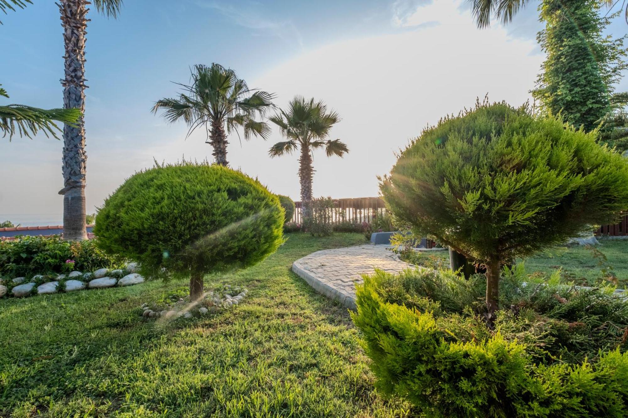 Adora Calma Beach Hotel Adults Only Kızılot エクステリア 写真