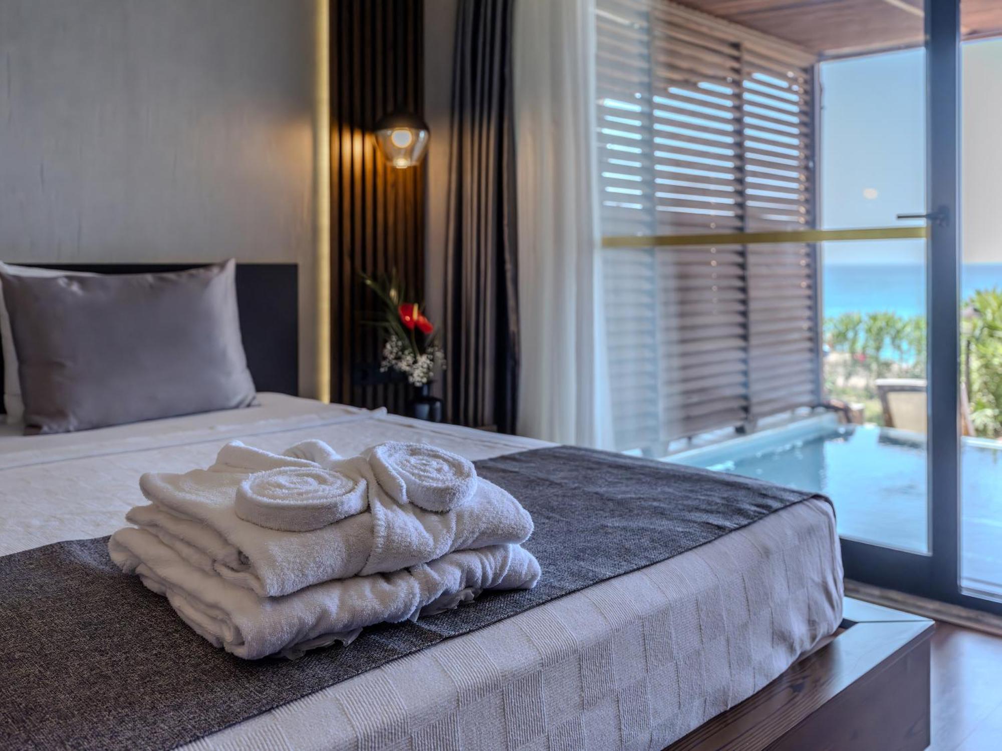 Adora Calma Beach Hotel Adults Only Kızılot エクステリア 写真