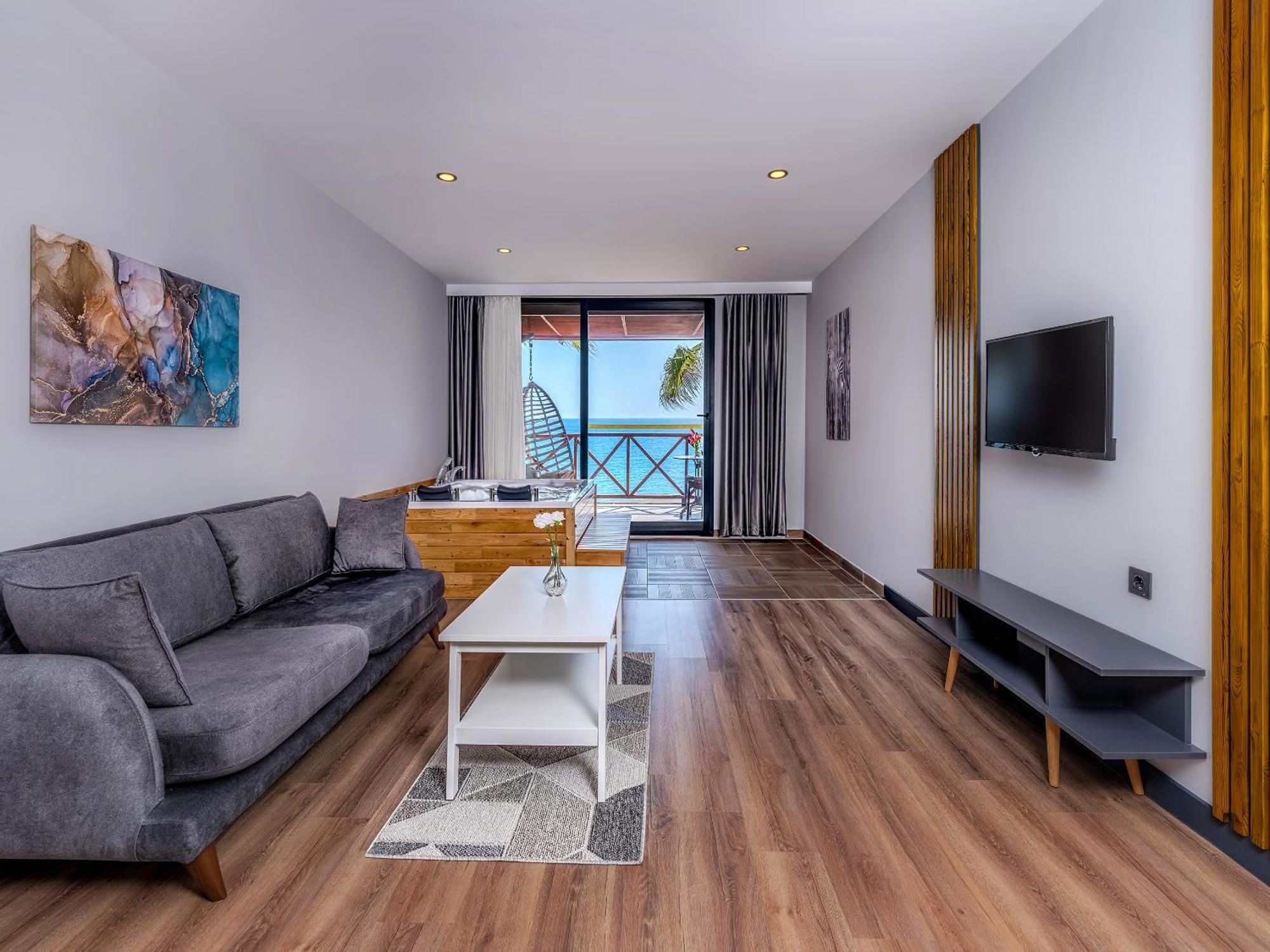 Adora Calma Beach Hotel Adults Only Kızılot エクステリア 写真