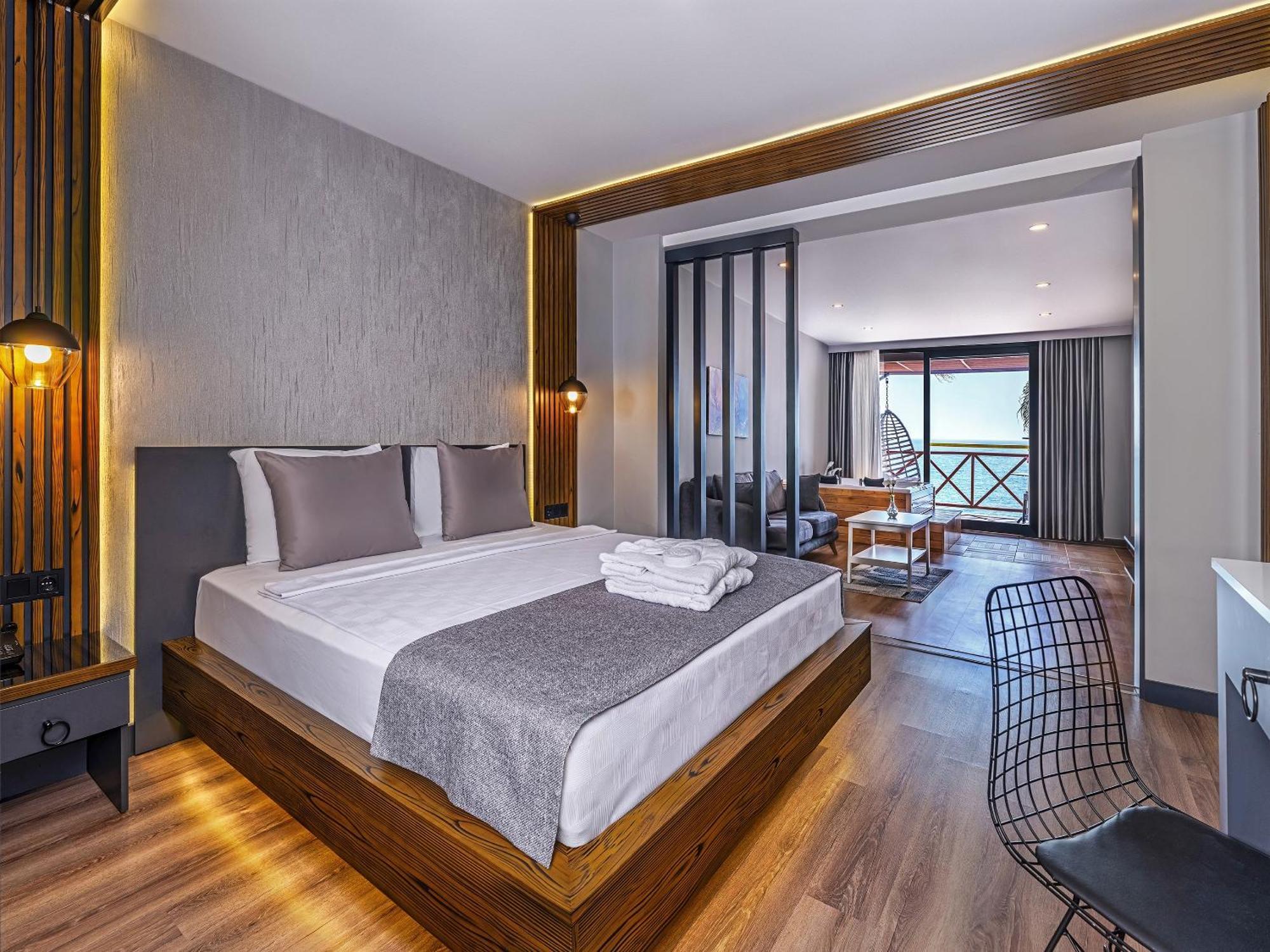 Adora Calma Beach Hotel Adults Only Kızılot エクステリア 写真